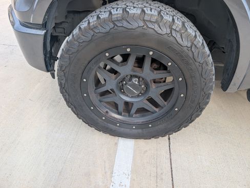 Used 2015 Ford F150 Lariat image 10