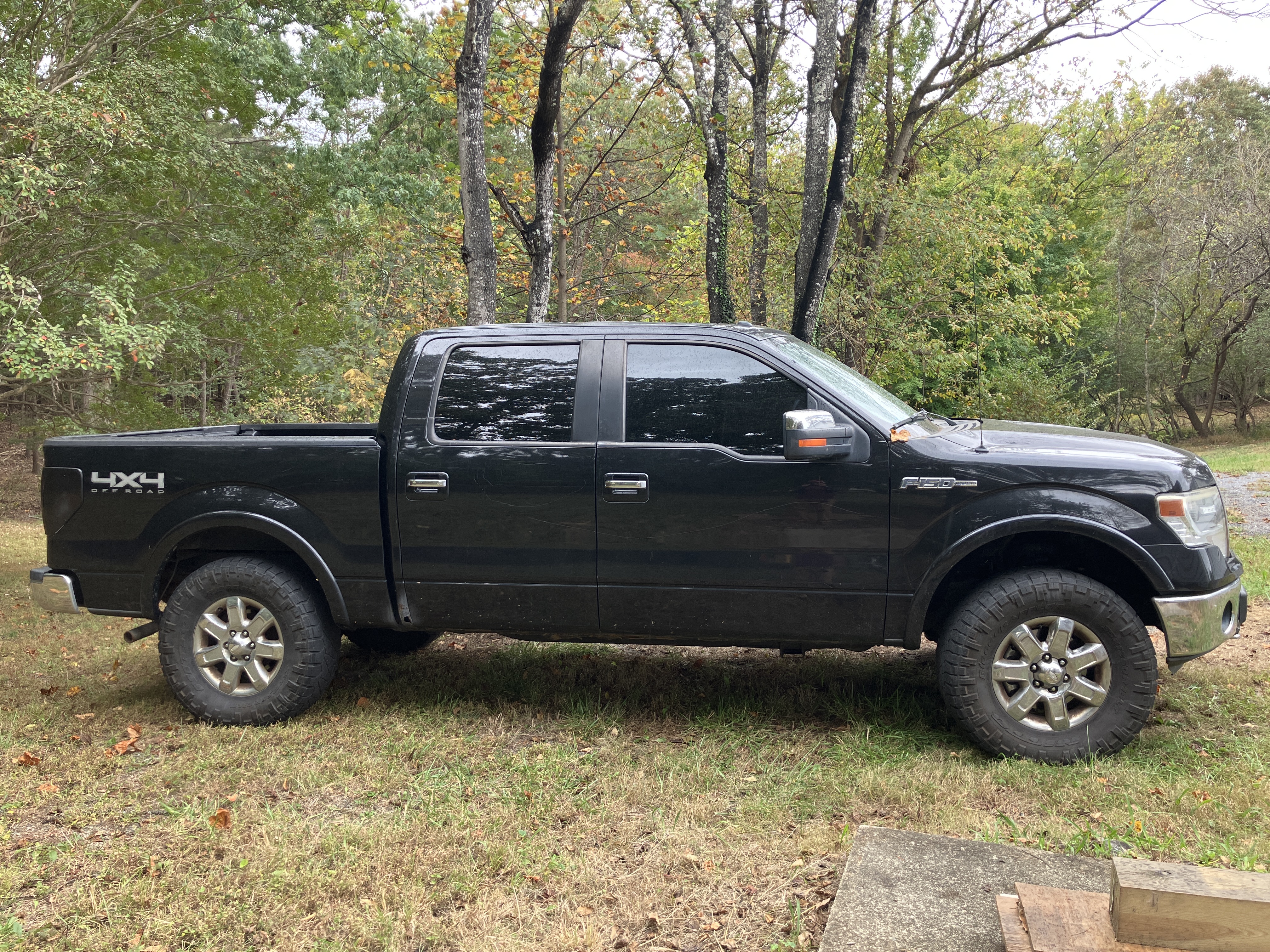 Used 2013 Ford F150 Lariat w/ Luxury Equipment Group AWD/4WD image 2