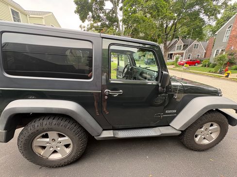 Used 2010 Jeep Wrangler Sport AWD/4WD image 4