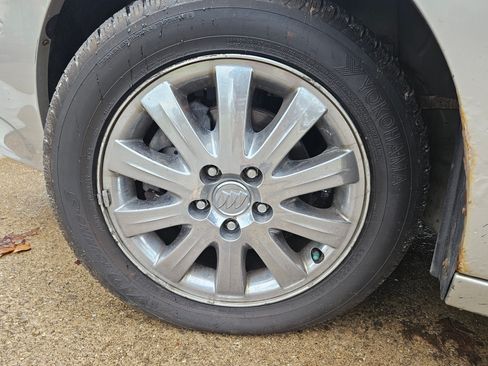 Used 2008 Buick LaCrosse CXL w/ Driver Confidence Package image 25