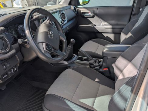 Used 2023 Toyota Tacoma TRD Sport w/ Advanced Technology Package image 11