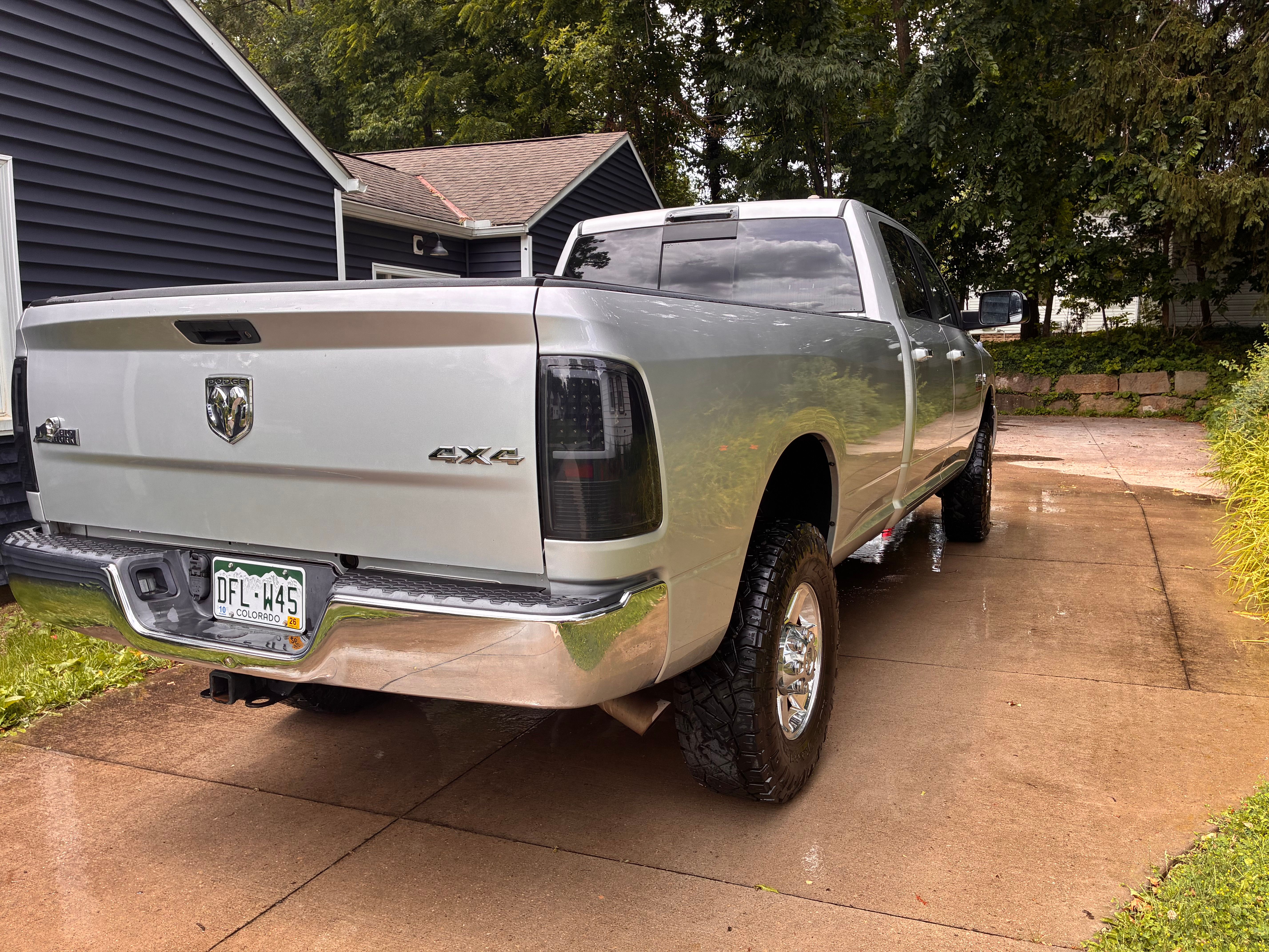Used 2010 Dodge Ram 3500 Truck SLT w/ Big Horn Regional Package AWD/4WD image 6