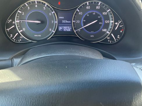 Used 2017 INFINITI QX80 2WD w/ Driver Assistance Package image 4