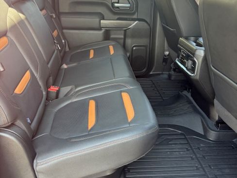 Used 2021 GMC Sierra 2500 AT4 w/ AT4 Premium Plus Package image 18