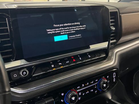 Used 2024 Chevrolet Silverado 3500 High Country w/ High Country Premium Package image 5