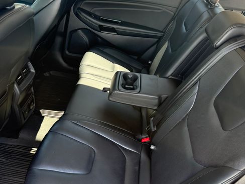 Used 2020 Ford Edge Titanium w/ Equipment Group 301A AWD/4WD image 16