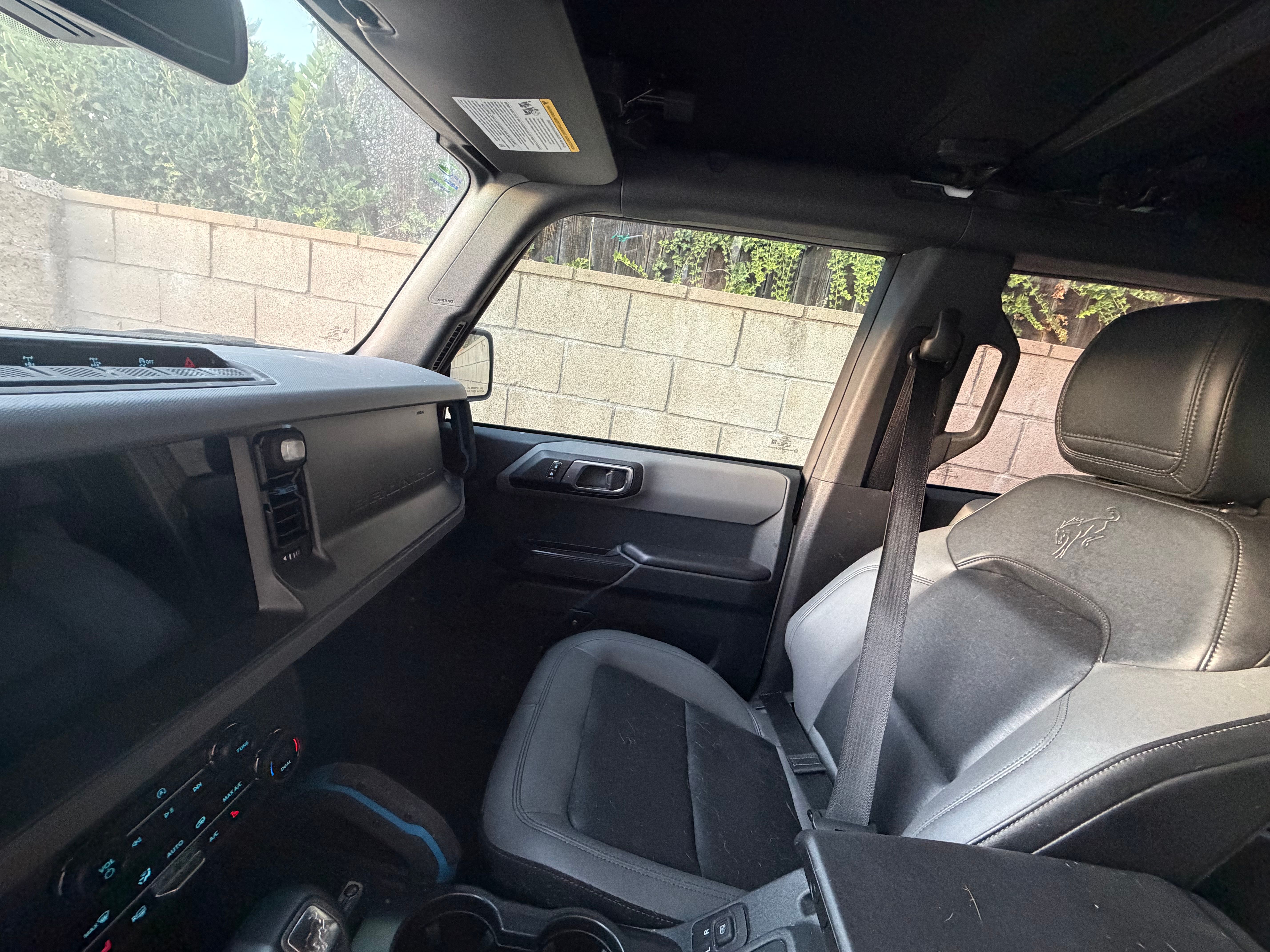 Used 2024 Ford Bronco Black Diamond w/ Sasquatch Package AWD/4WD image 9
