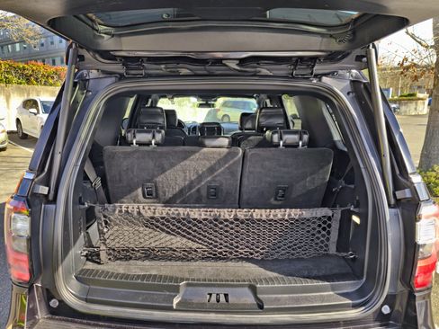 Used 2020 Ford Expedition Limited w/ Equipment Group 302A image 8