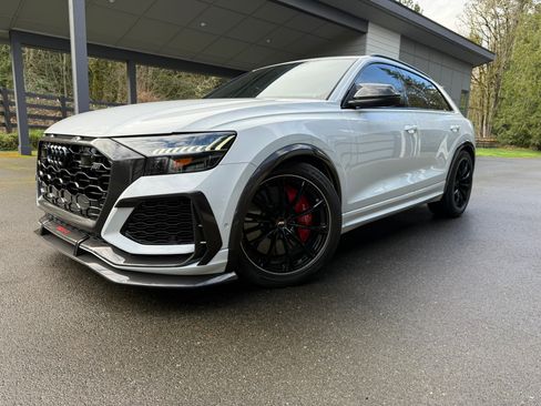 Used 2021 Audi RS Q8 w/ Carbon Optic Package image 8