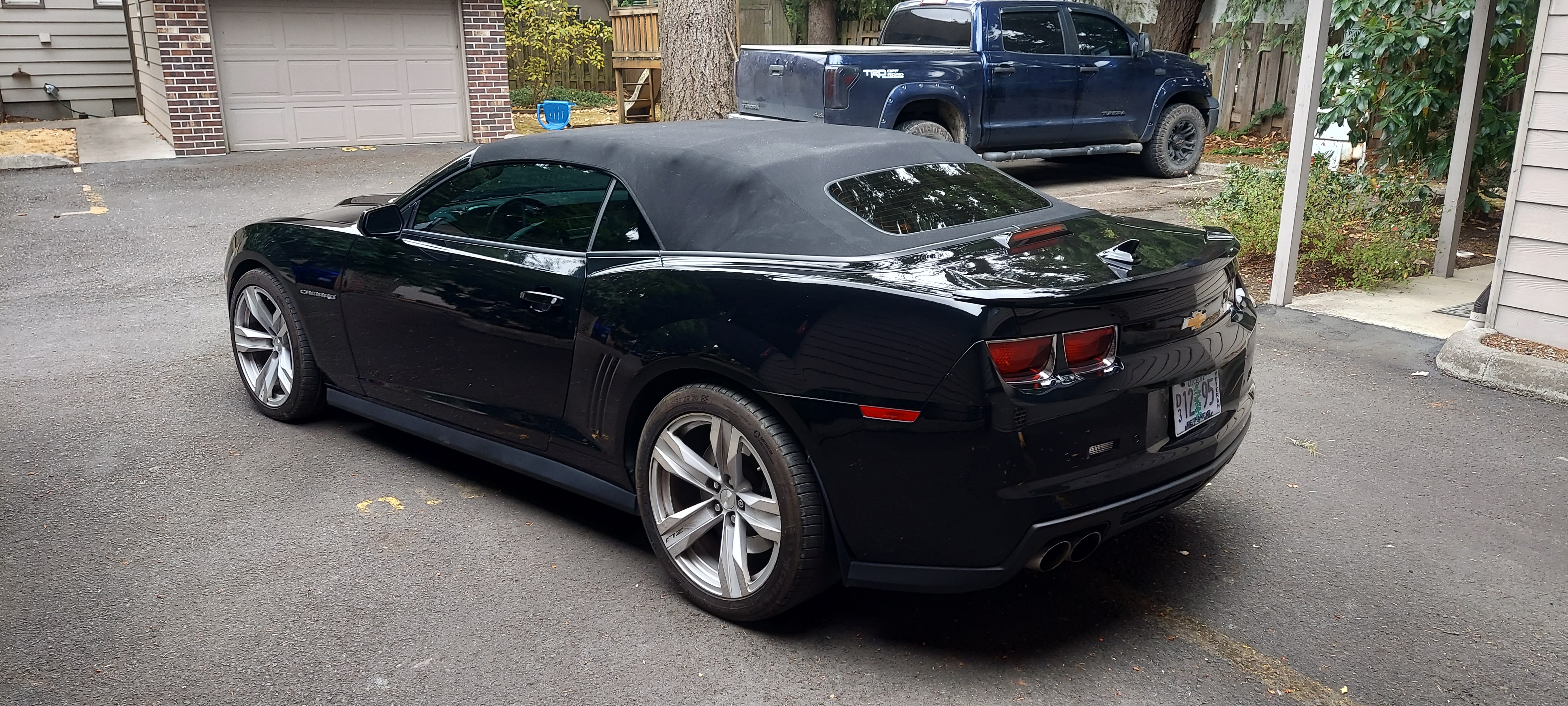 Used 2013 Chevrolet Camaro ZL1 RWD image 1