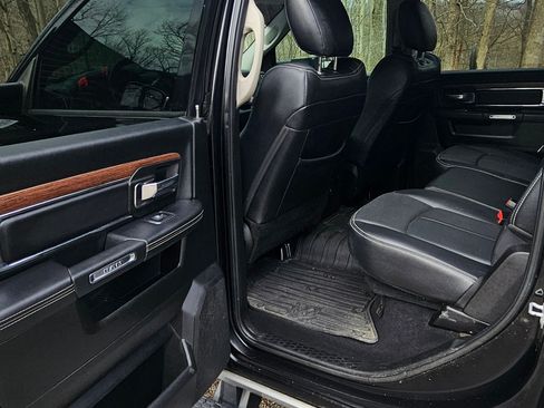 Used 2018 RAM 2500 Laramie image 16