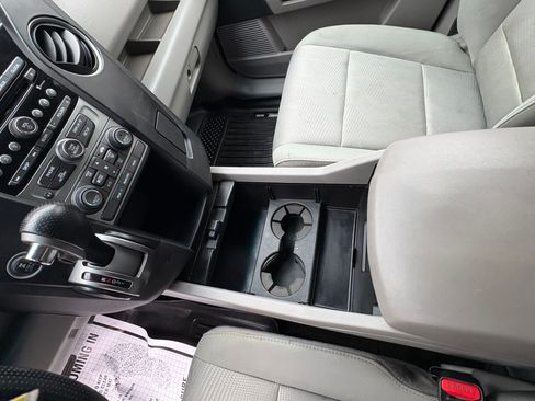 Used 2015 Honda Pilot LX image 5