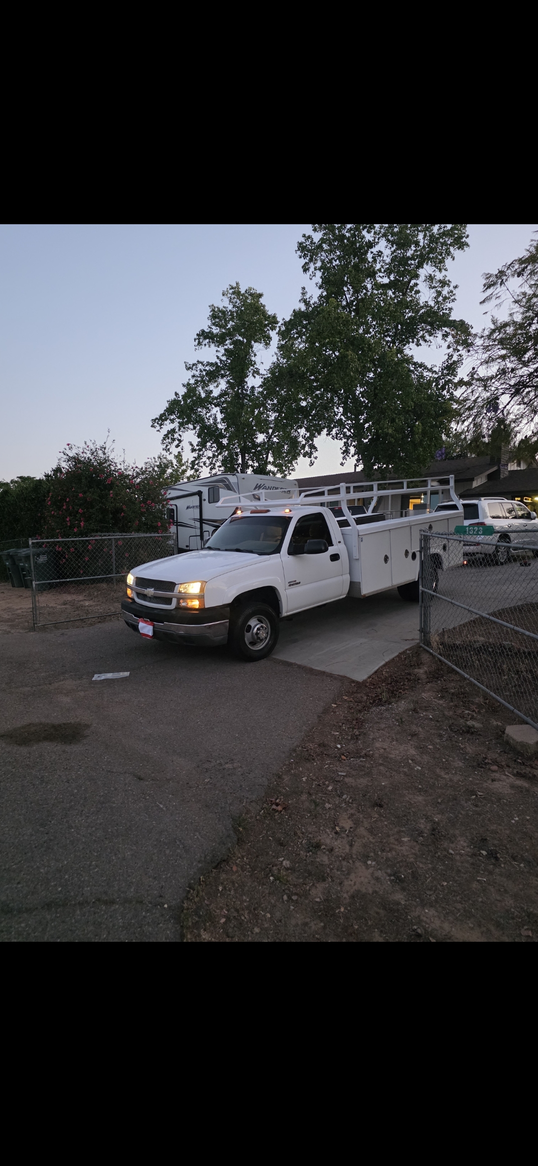 Used 2004 Chevrolet Silverado 3500 LS w/ Heavy-Duty Power Package RWD image 5