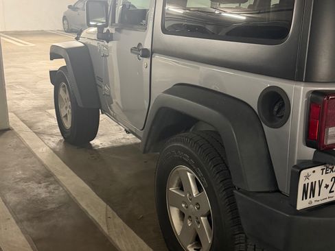 Used 2013 Jeep Wrangler Sport AWD/4WD image 11