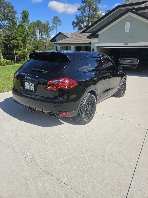 Used 2012 Porsche Cayenne AWD/4WD image 8