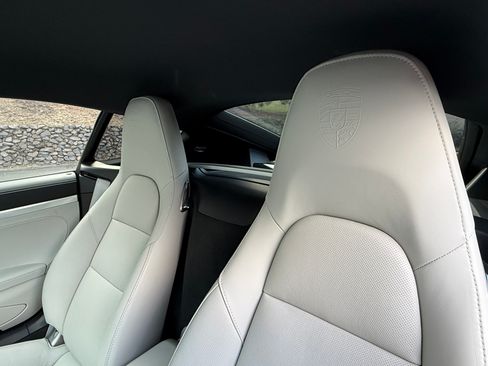 Used 2024 Porsche 718 Cayman RWD image 17