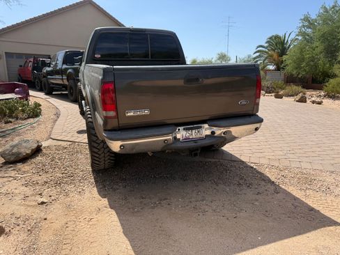 Used 2005 Ford F250 Lariat AWD/4WD image 6