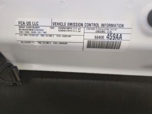 Used 2019 Jeep Wrangler Unlimited Sport S image 32