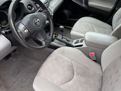 Used 2012 Toyota RAV4 4WD w/ Value Pkg image 5
