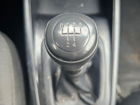 Used 2010 Kia Soul + image 2