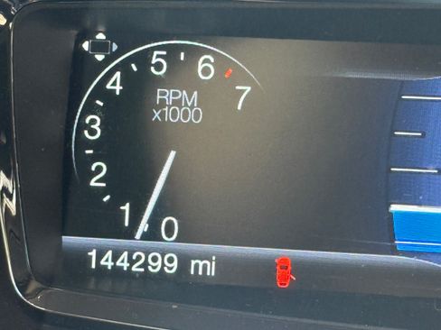 Used 2014 Lincoln MKX AWD w/ Equipment Group 102A image 12