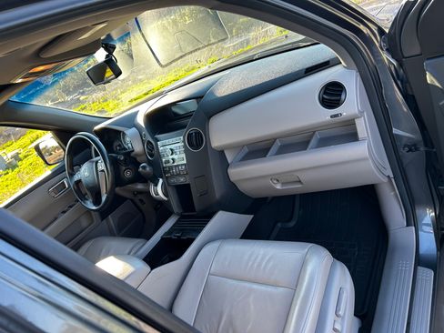Used 2010 Honda Pilot EX-L image 12