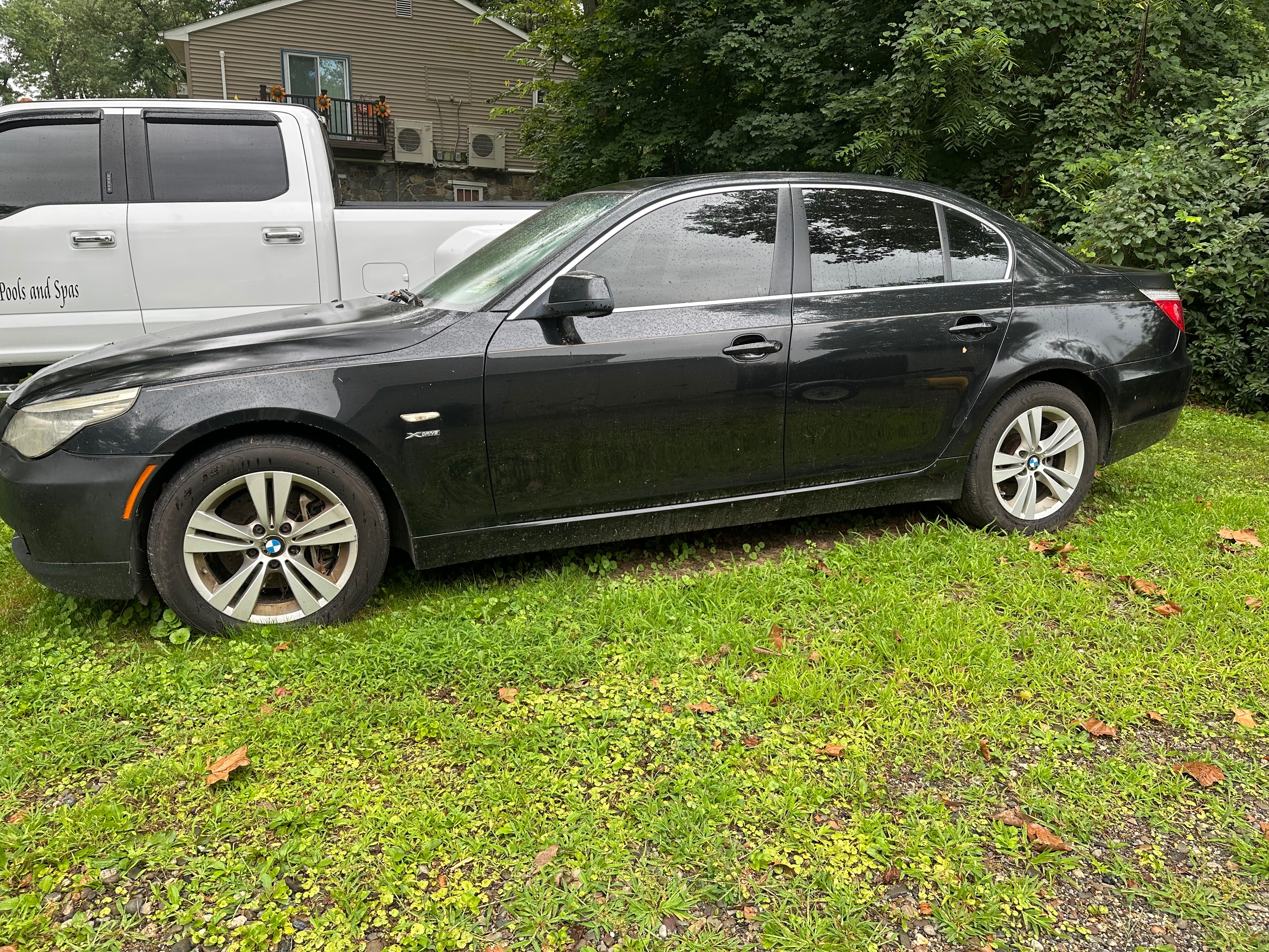 Used 2010 BMW 528i xDrive Sedan AWD/4WD image 10