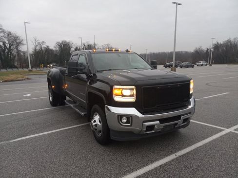 Used 2015 GMC Sierra 3500 SLT w/ Snow Plow Prep Package image 5