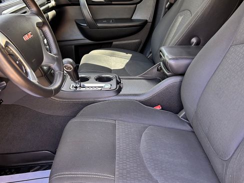 Used 2016 GMC Acadia SLE FWD image 10