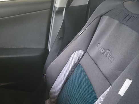 Used 2014 Toyota Camry SE image 12