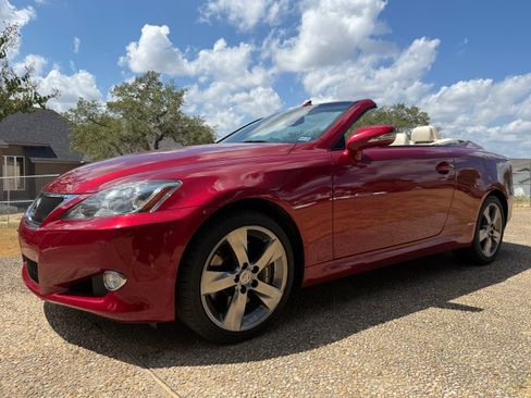 Used 2010 Lexus IS 350C RWD image 10