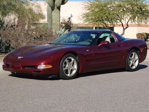 Used 2003 Chevrolet Corvette Coupe w/ Preferred Equipment Group image 12