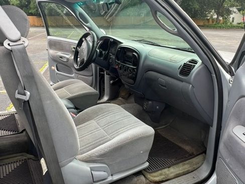 Used 2000 Toyota Tundra SR5 RWD image 9