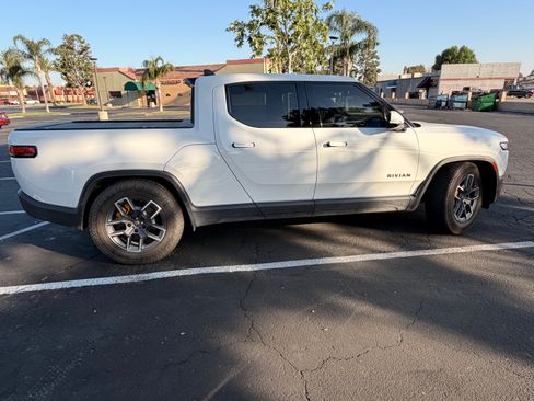 Used 2023 Rivian R1T Adventure image 16