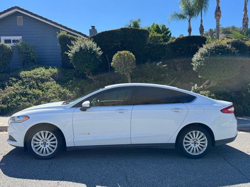 Used 2014 Ford Fusion S image 10