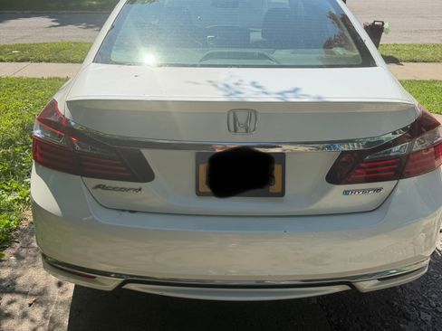 Used 2017 Honda Accord EX-L image 8