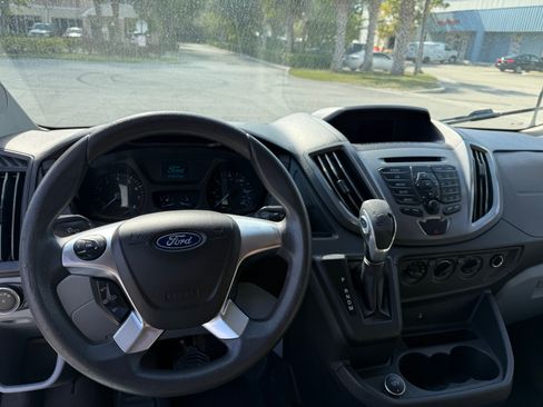 Used 2019 Ford Transit 350 XLT image 13