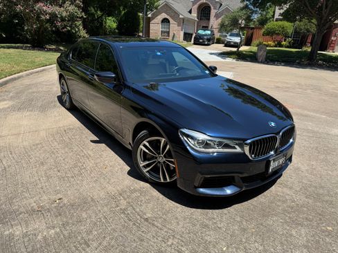 Used 2018 BMW 750i xDrive AWD/4WD image 6