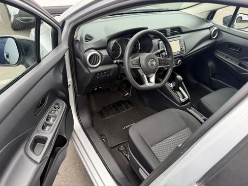 Used 2021 Nissan Versa S image 10