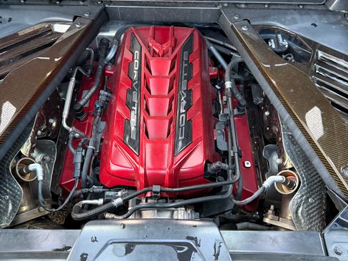Used 2022 Chevrolet Corvette Stingray Preferred Cpe w/ Z51 Performance Package RWD image 25