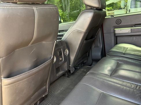 Used 2011 Ford F250 Lariat w/ Lariat Interior Pkg AWD/4WD image 17