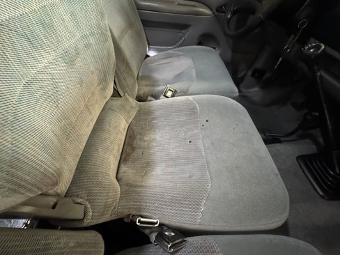 Used 1996 Ford F350 4x4 Regular Cab image 24