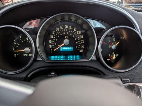 Used 2005 Chevrolet SSR w/ Preferred Equipment Group image 19