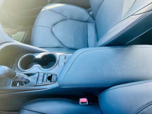 Used 2024 Toyota Camry XSE image 15