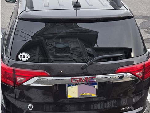 Used 2018 GMC Acadia Denali w/ Technology Package image 9