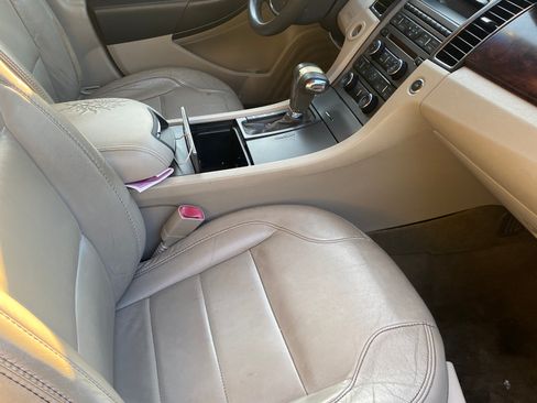 Used 2012 Ford Taurus SEL image 6