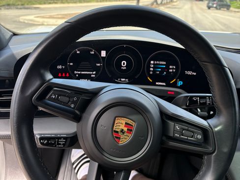 Used 2022 Porsche Taycan 4S image 15