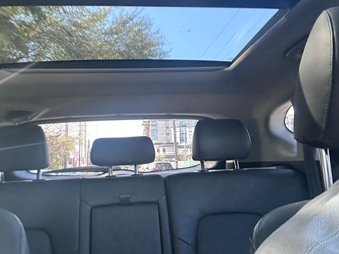 Used 2020 Hyundai Tucson Ultimate w/ Cargo Package image 11