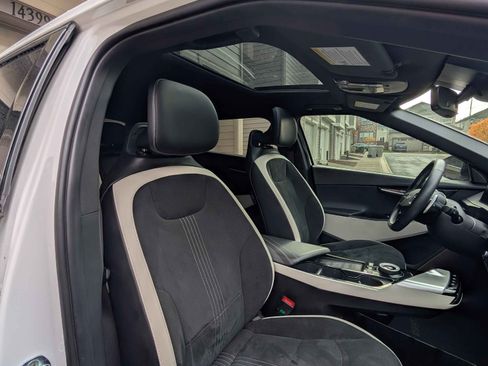 Used 2022 Kia EV6 GT-Line w/ GT-Line Suede Seat Package image 16