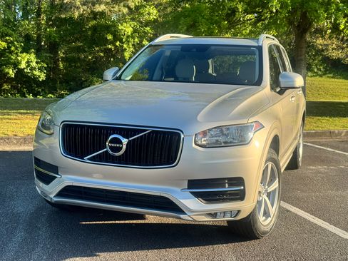 Used 2016 Volvo XC90 T5 Momentum FWD image 9